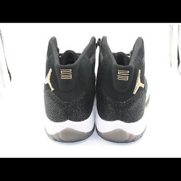 Air Jordan Retro 11 Premium HC Heiress - Picture 2 of 8